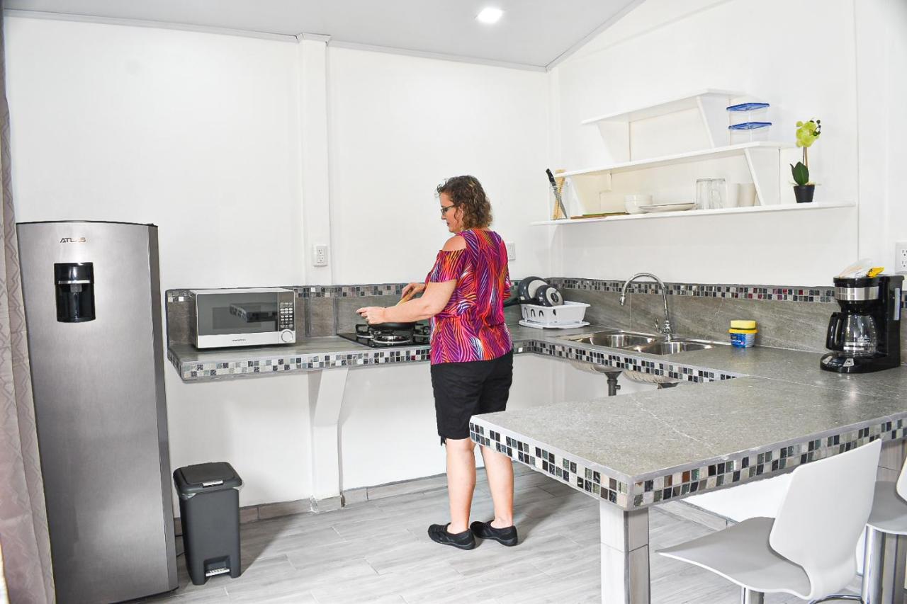 Tropical Paradise Bungalows Pital  Екстер'єр фото